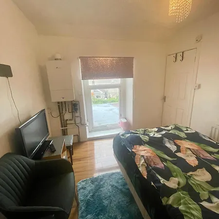 Elegant Single-Occupancy Double Bed Room Morriston Exterior photo